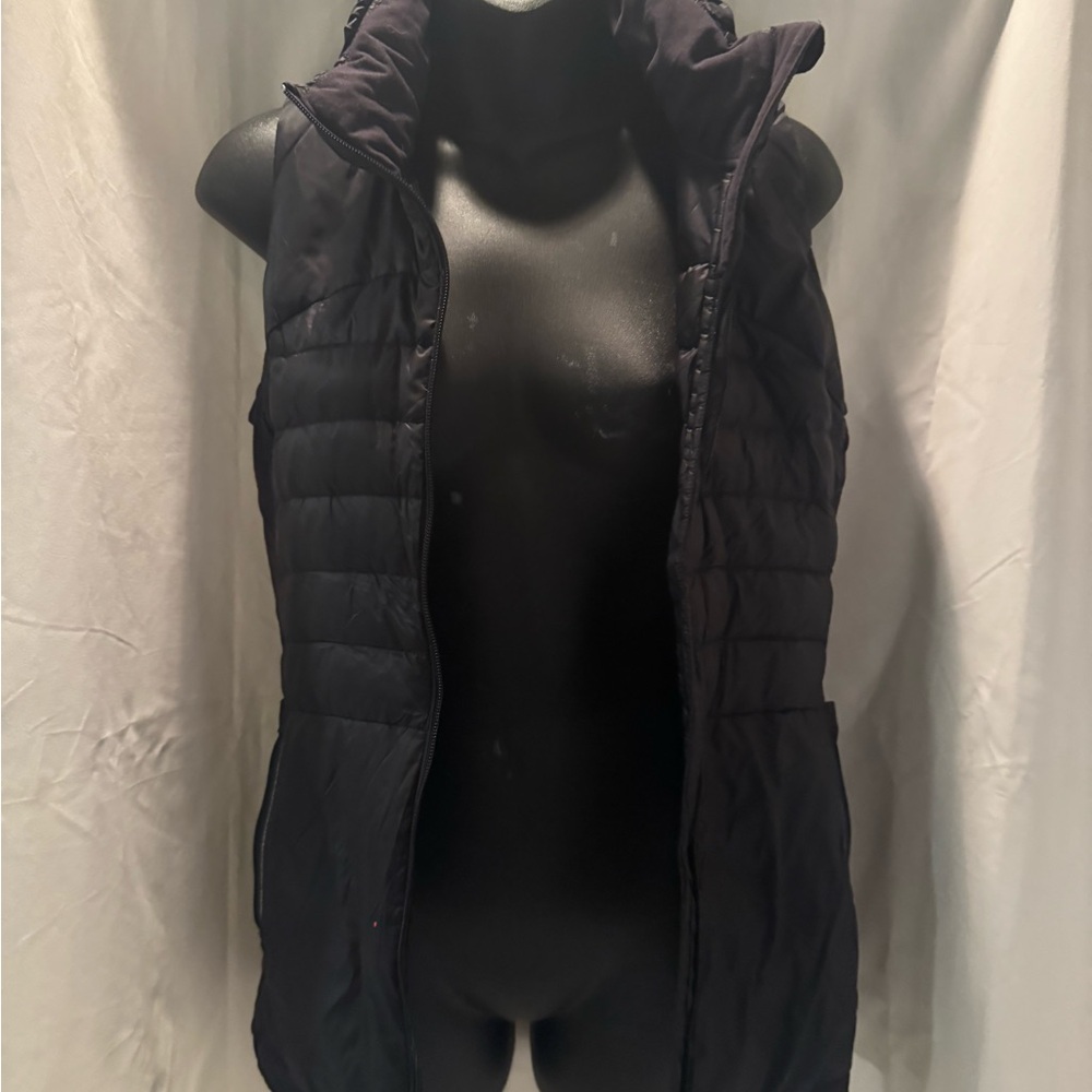 Black Puffer Vest- lululemon